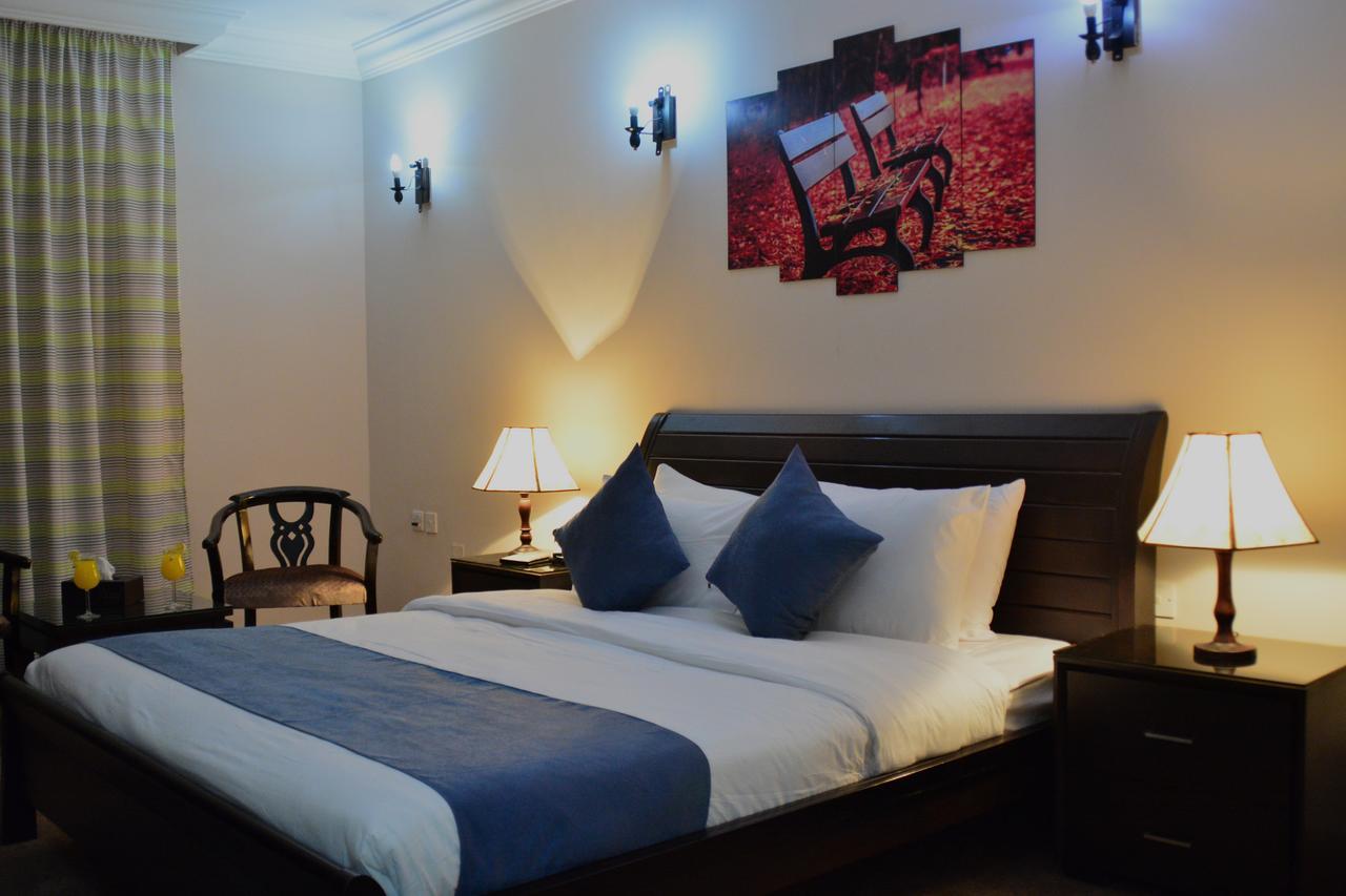 Lilium Hotel Safut Exteriér fotografie